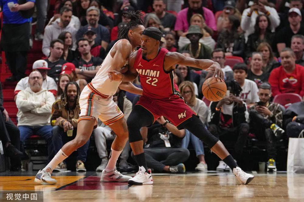 马丁内斯 马丁内斯